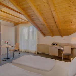 Camera con letto king size